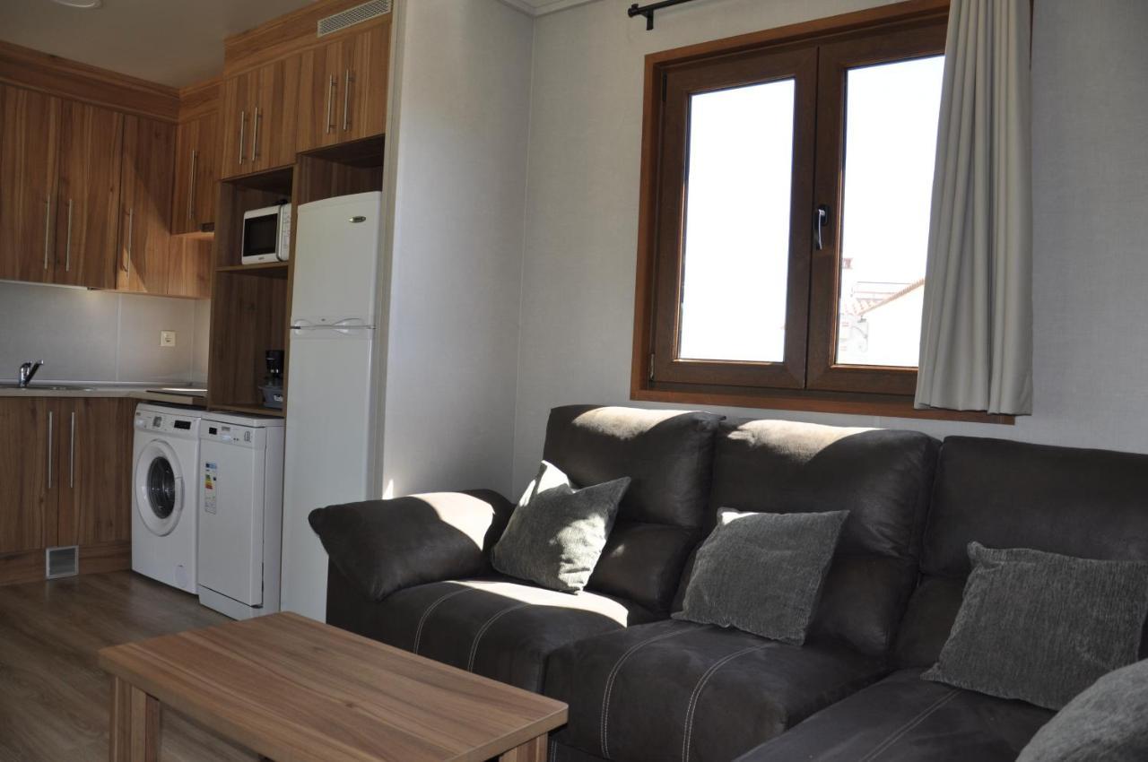 Cruceros Alqueva Hostel Cheles Екстериор снимка